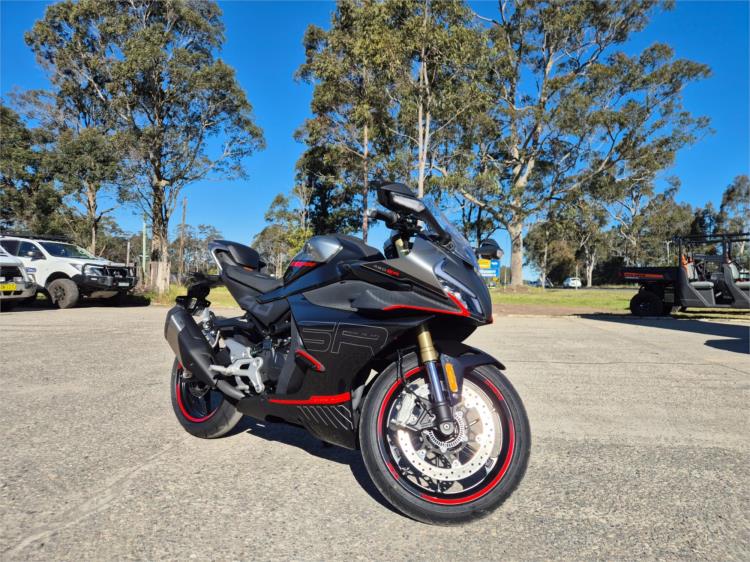 2025 CFMOTO 450SR ABS ROAD SR