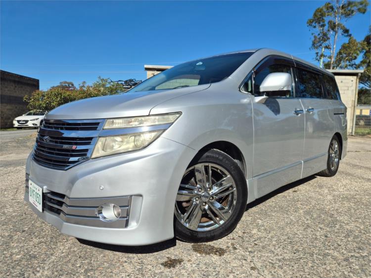 2011 Nissan Elgrand Wagon Rider E52